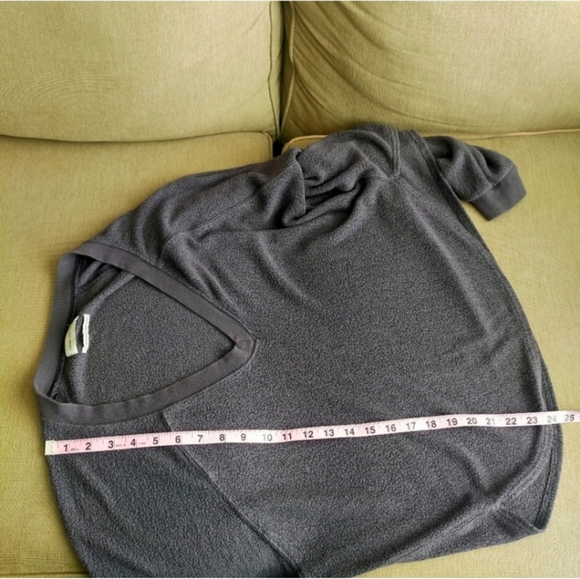 Urban Outfitters sweater Small Gray V Neck Long Sleeves Knit  Oversized - Picture 11 of 13